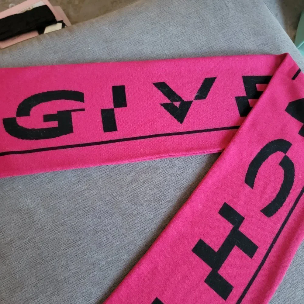 Givenchy paris pink